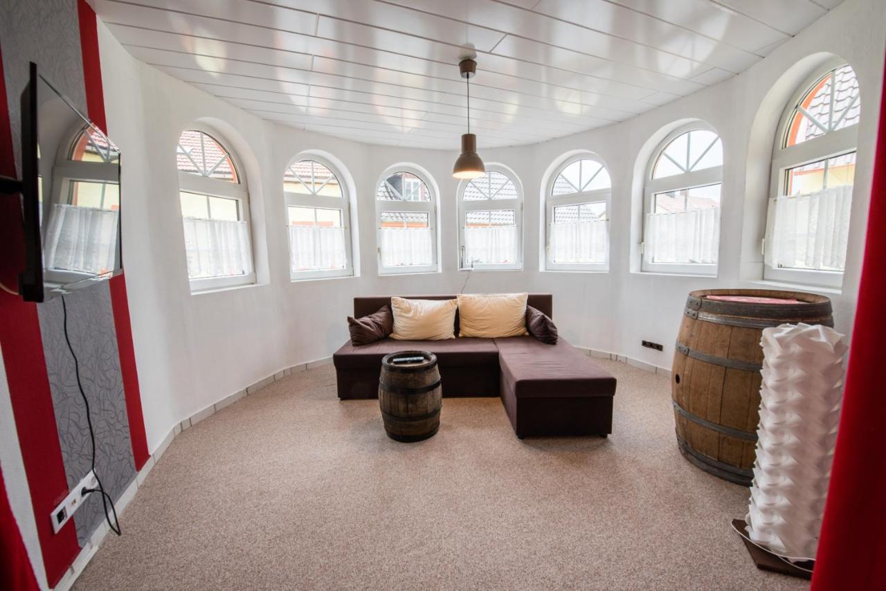 Weinschloesschen Im Weingut Roos Hotell Ilbesheim Exteriör bild