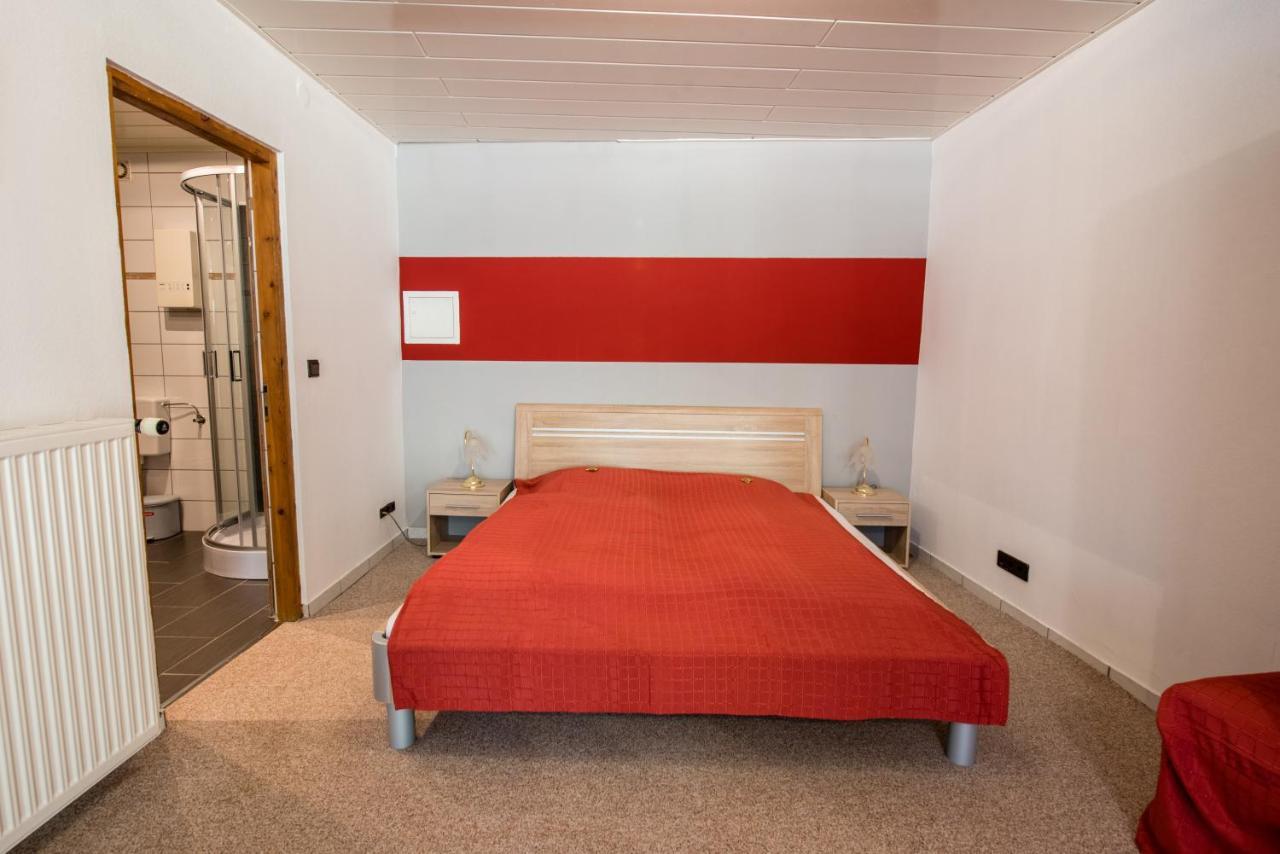 Weinschloesschen Im Weingut Roos Hotell Ilbesheim Exteriör bild