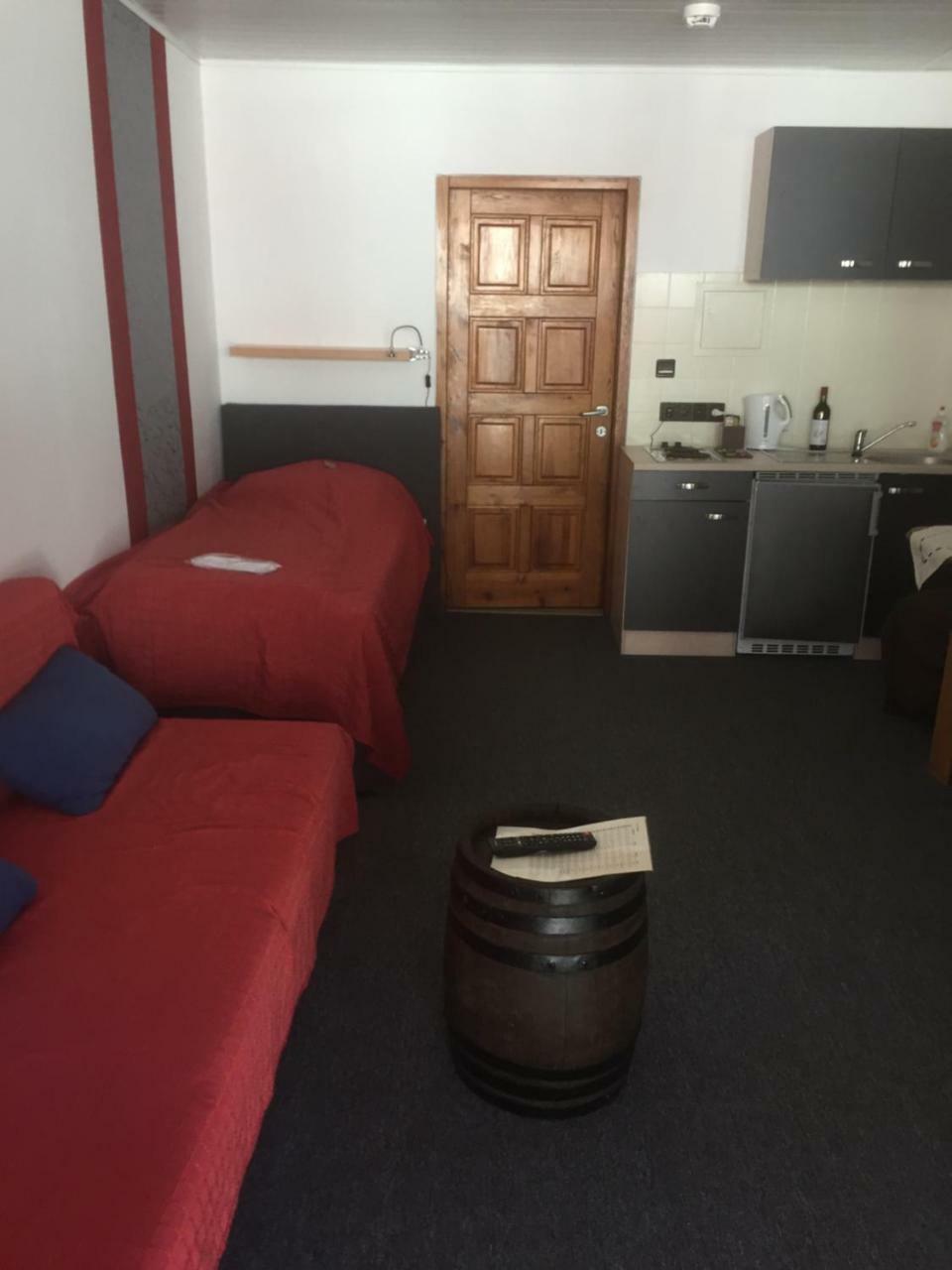 Weinschloesschen Im Weingut Roos Hotell Ilbesheim Exteriör bild